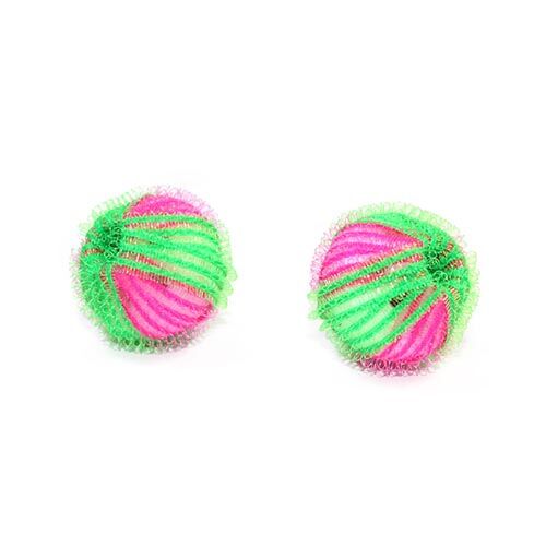Red and green laundry balls